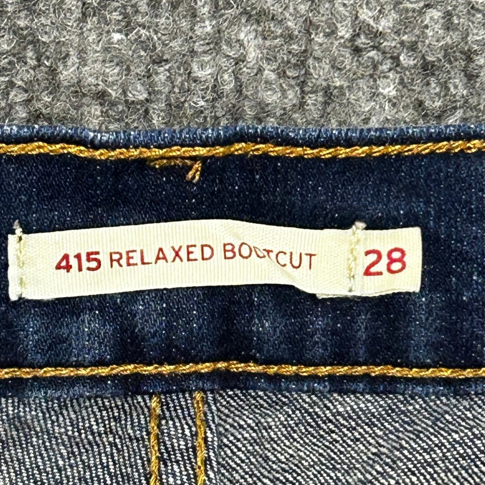 Levi's Jeans Womens Size 28 415 Relaxed Bootcut Dark Wash Blue Stretch Denim - Picture 5 of 8